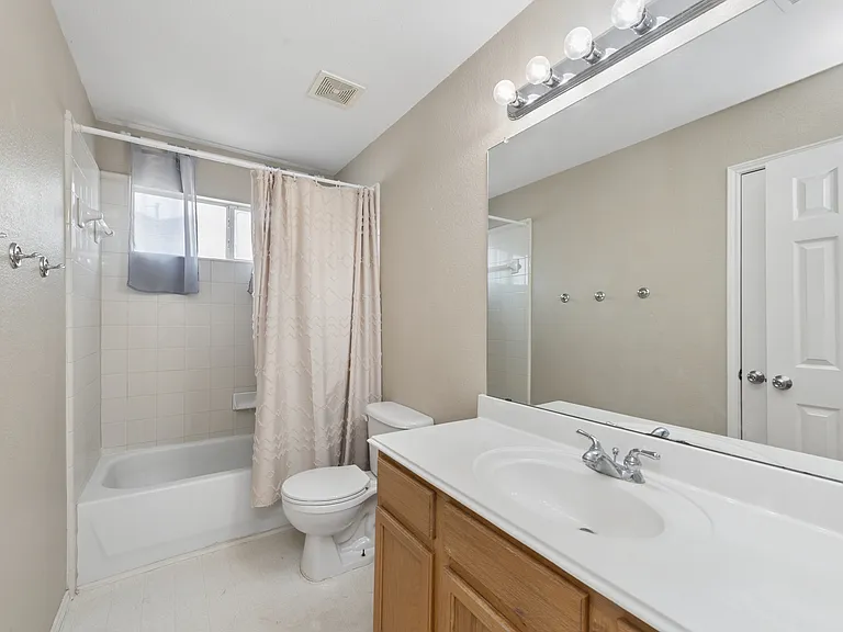 5909 Vineyard Ln — Photo 21