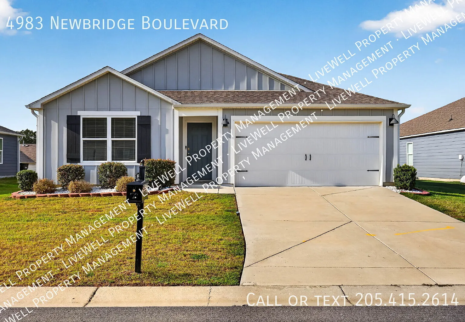 Beautiful 4 Bedroom, 2 Bath Home in McCalla — Photo 1