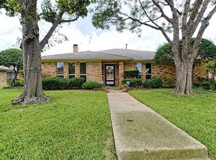 2228 Southern Cir, Carrollton, TX 75006