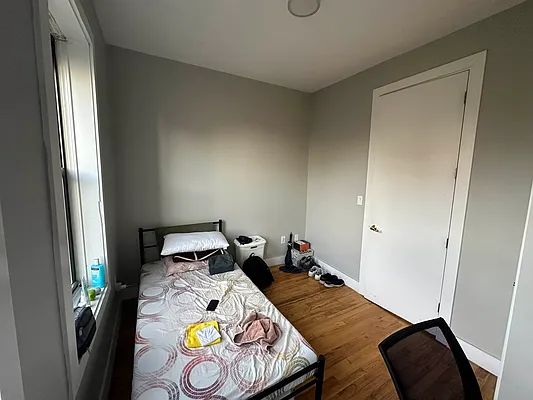 Rented by Yup Realty LLC | media 8