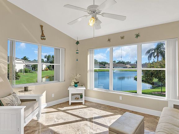 4th image of 4250 SE Home Way