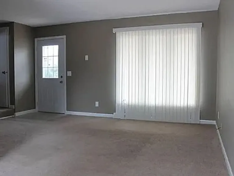721 Circle Dr — Photo 4