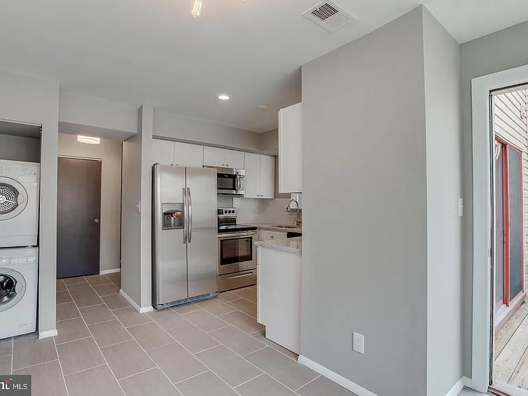 8018 Valley Manor Rd #3B — Photo 9