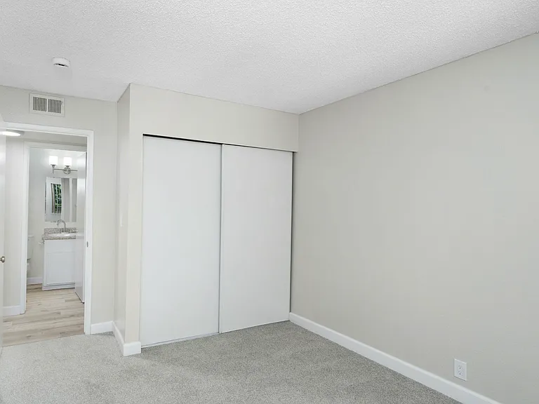 Coyle Creek Apartments — Photo 8
