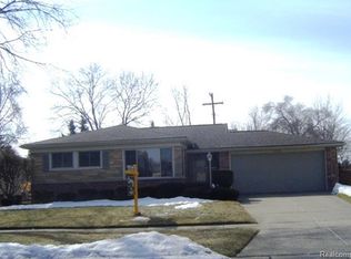 37995 Summers St, Livonia, MI 48154