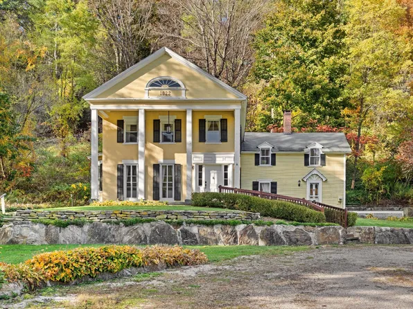 1530 Pleasant St, Lee, MA 01238