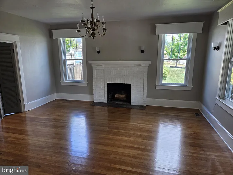 240 S Holliday St — Photo 8
