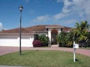 8135 SW 187th St, Cutler Bay, FL 33157