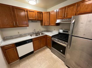 4129 El Camino Way APT P, Palo Alto, CA 94306