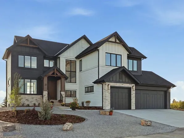 31 E Monterra Bluffs, Rocky View County, AB T4C 0H1