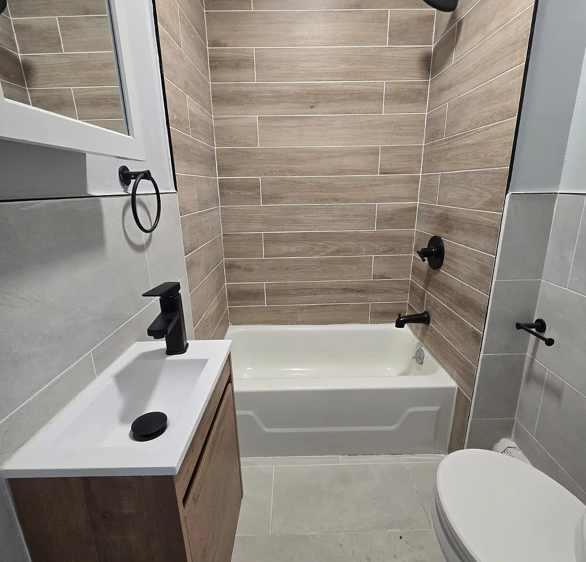 2 bed, $2,000 — Photo 3