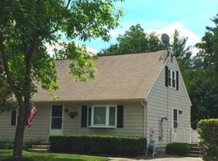 212 Hanson Dr, Springfield, MA 01128