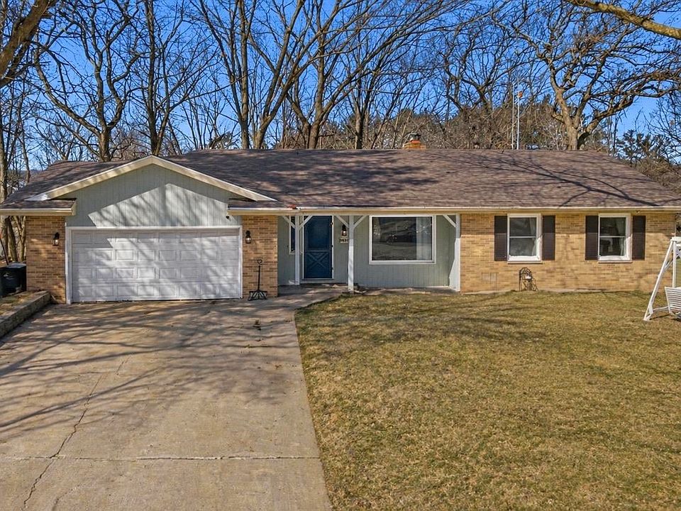 1st image of 651 Leighton Rd
