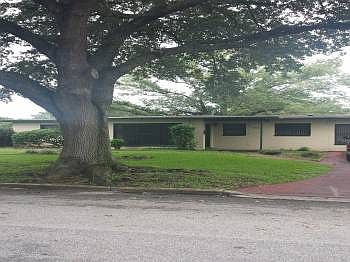 3rd image of 624 Engel Dr