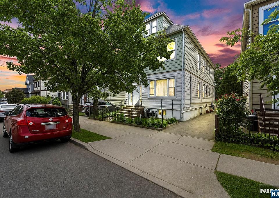1st image of 242 Lanza Ave