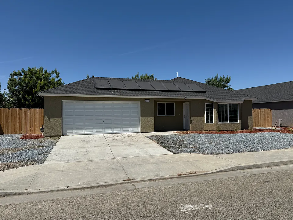 4384 W Vassar Ave