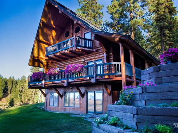 1654 Pine Lakes Ranch Dr, Cascade, ID 83611