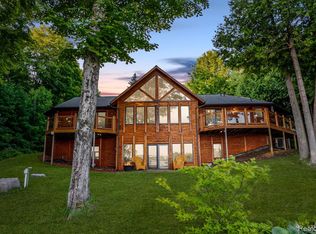 9251 Hudson Dr, Cheboygan, MI 49721