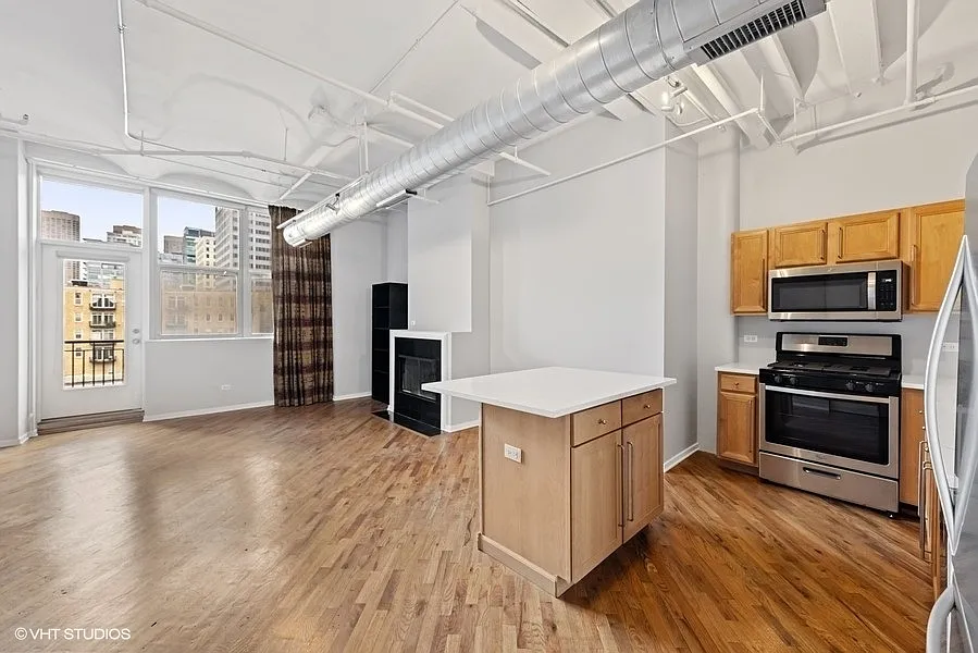 1 bed, 791 sqft, $2,700 — Photo 4