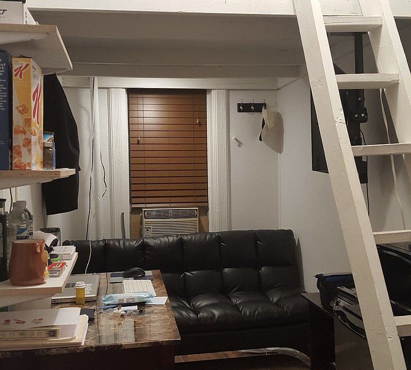 2nd image of 345 W 46th St APT 4