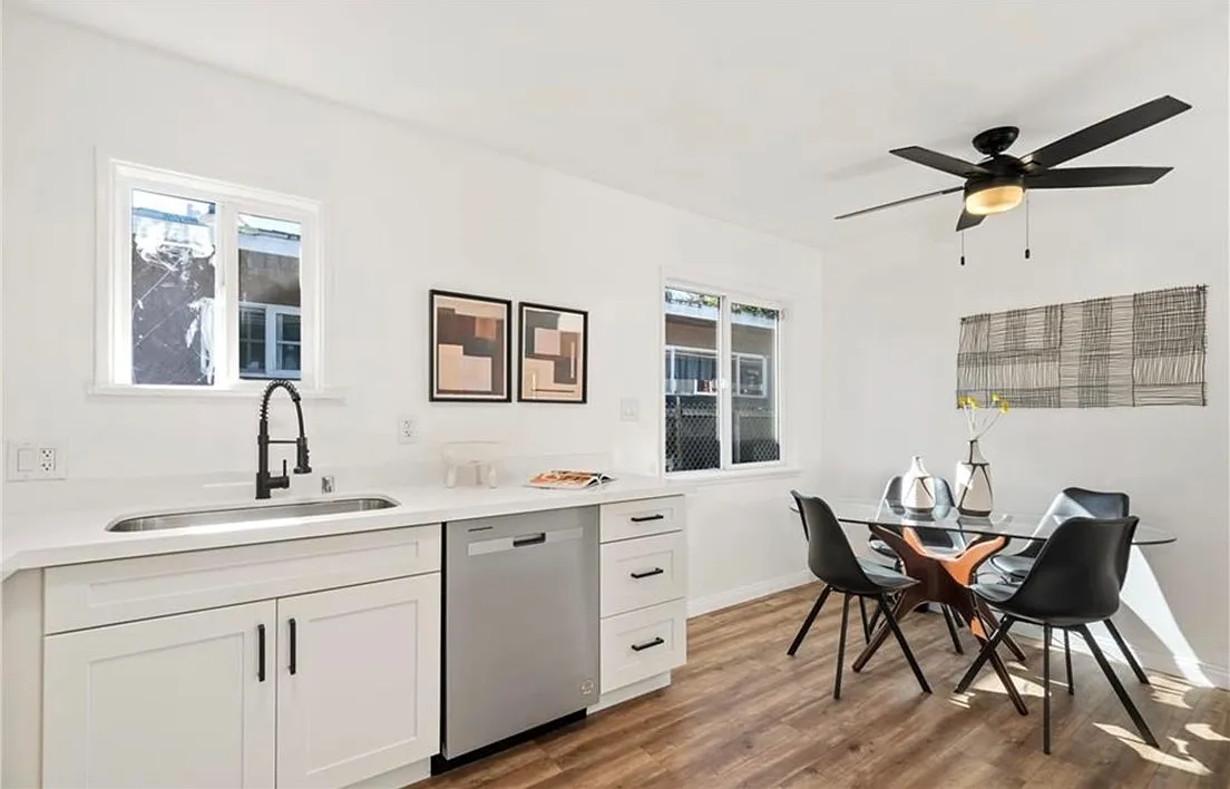 2 bed, 800 sqft, $7,500 — Photo 4