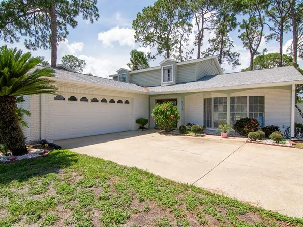 8018 Greenshire Dr, Tampa, FL 33634