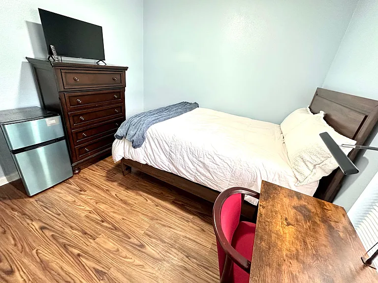 Amarante Cir — Photo 2