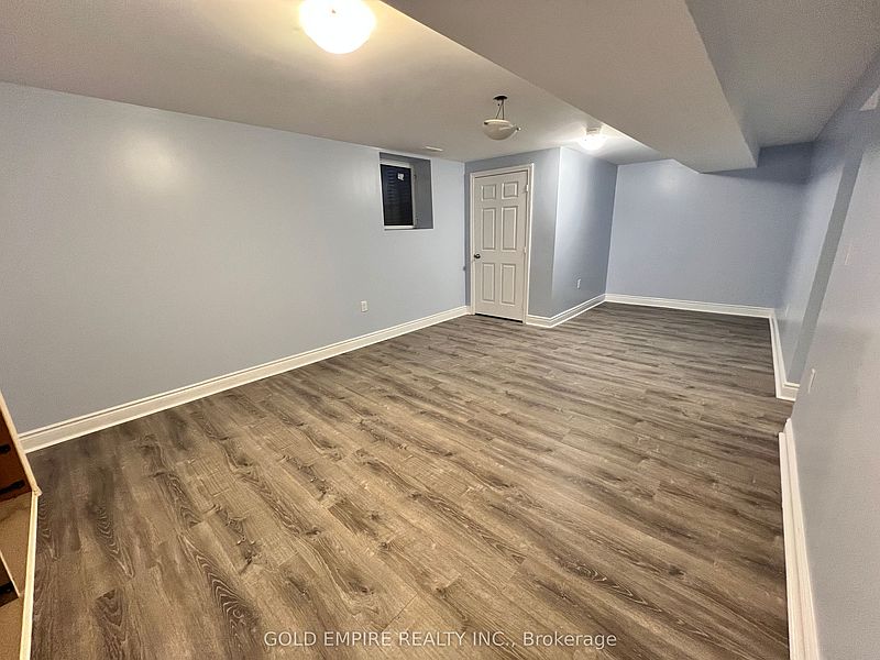 London House for rent - 2 Bedrooms — photo 12