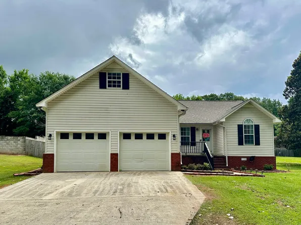 57 Steien Dr, Russellville, AL 35654