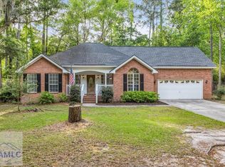 27 Oak Side Ct, Richmond Hill, GA 31324