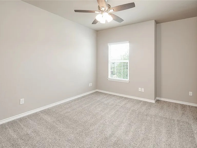 3433 Summerway Dr — Photo 19