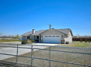 10645 Tecopa Ct, Apple Valley, CA 92308