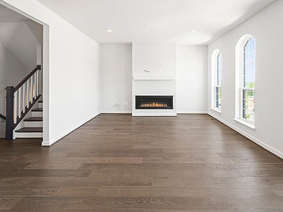 The Lincoln at Potomac Overlook