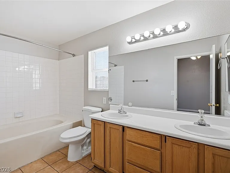 808 Majestic Rock Cir #0 — Photo 20
