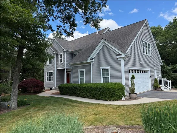 78 Fairview Dr, South Kingstown, RI 02892