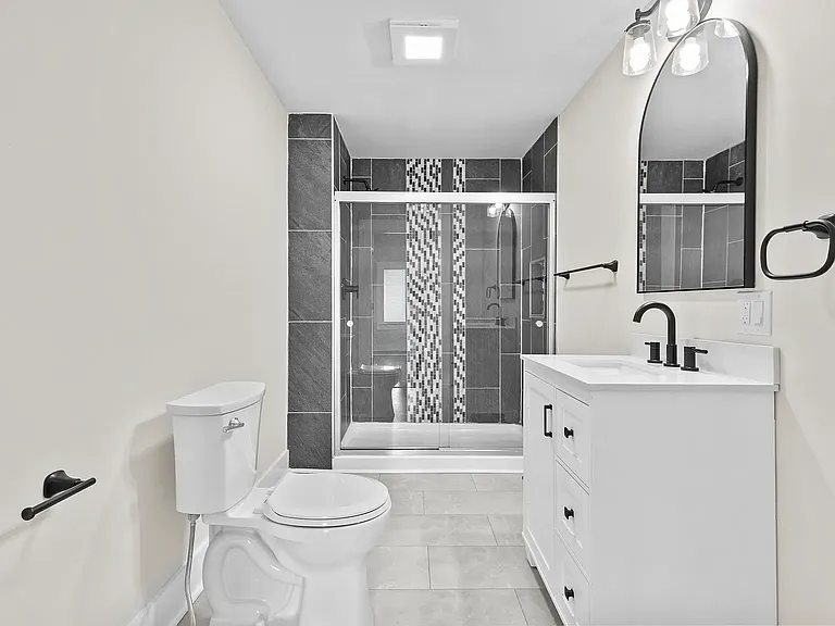 248 W Morris St #1 — Photo 11