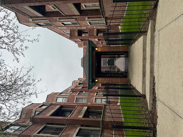 S Dorchester Ave — Photo 1