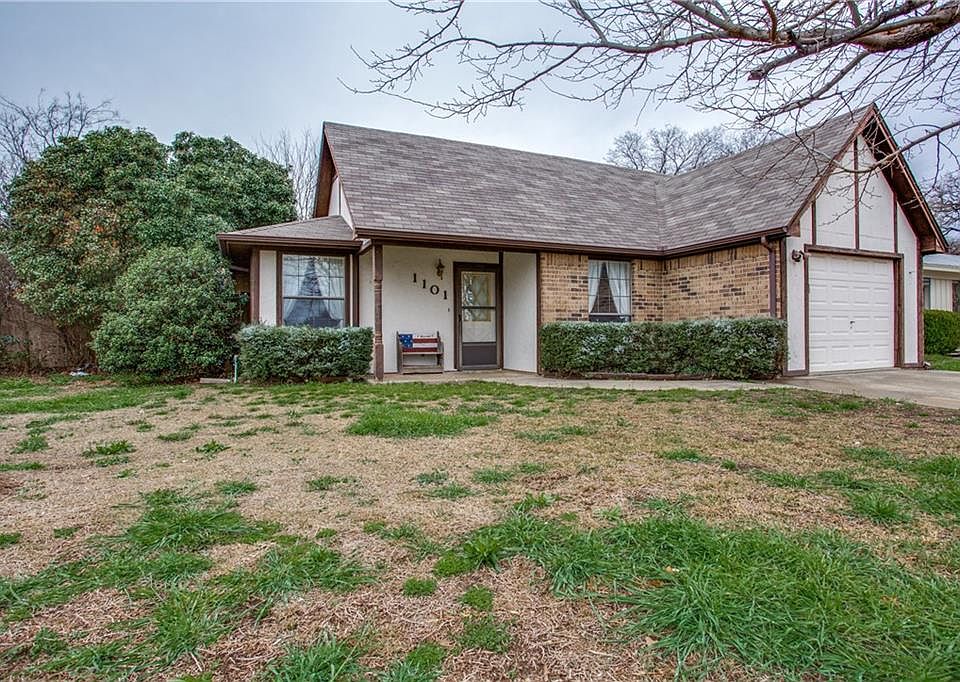 1st image of 1101 Pin Oak Dr