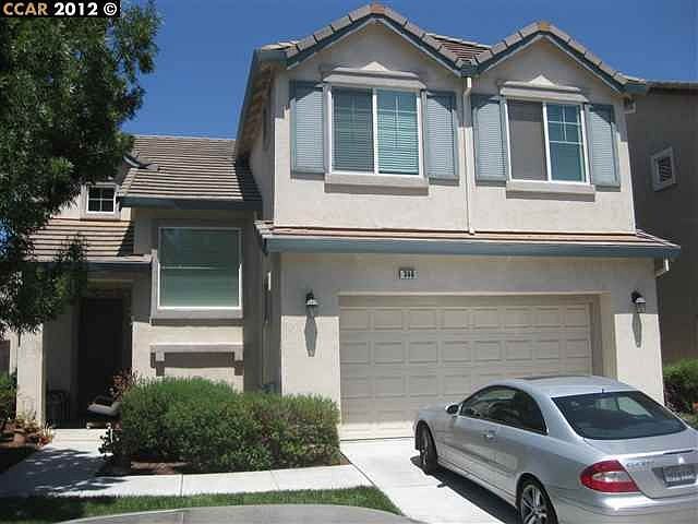 1st image of 366 Foxglove St