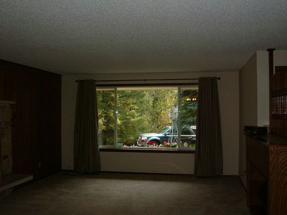 5th image of 11912 62nd Ave E