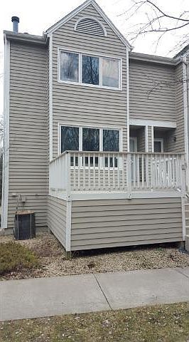 1st image of 1555 W Wayzata Blvd APT F