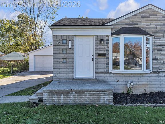 3rd image of 31243 Minton St