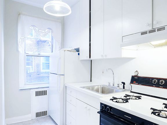 5th image of 76-15 35th Ave #3-D