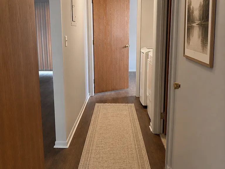 4724 S Creyts Rd #1 — Photo 4