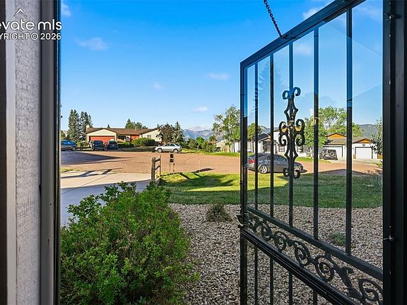 2nd image of 450 Picasso Ct