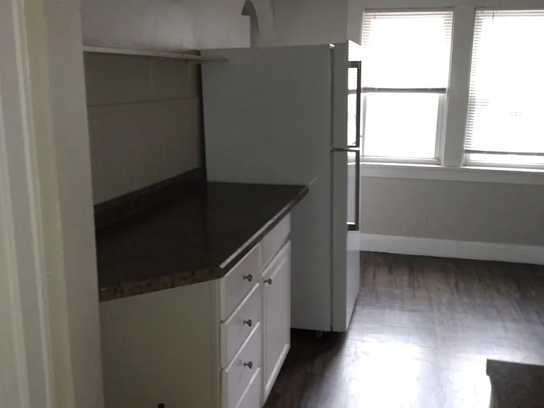 2491 S 7th St — Photo 3