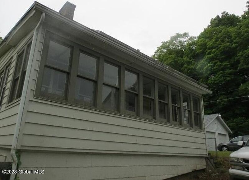 5th image of 4 Valley Place