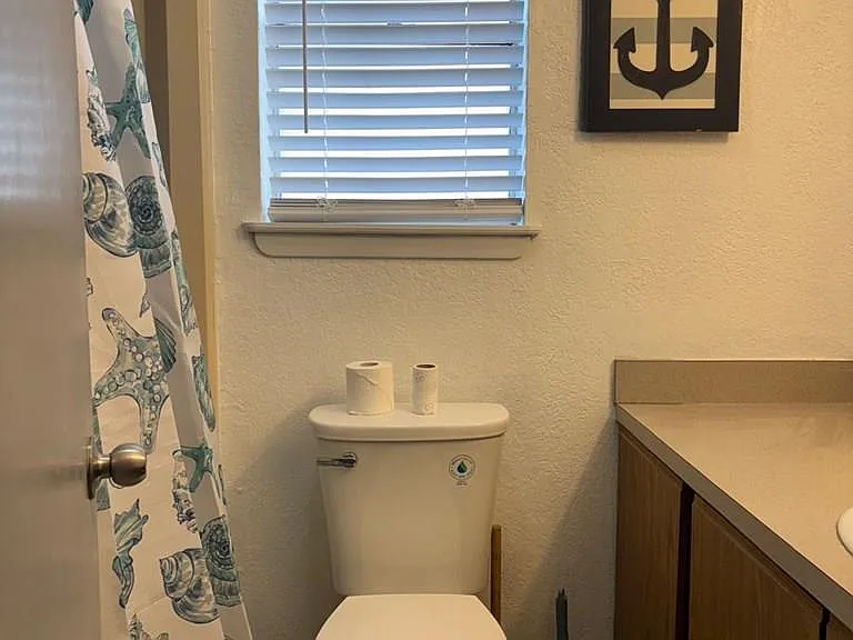 310 W Houston St #6 — Photo 8
