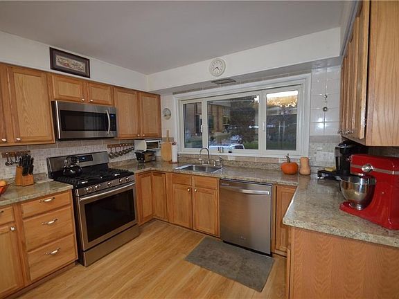 2nd image of 101 Camillus Dr
