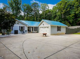 1695 Lakeside Trl, Cumming, GA 30041